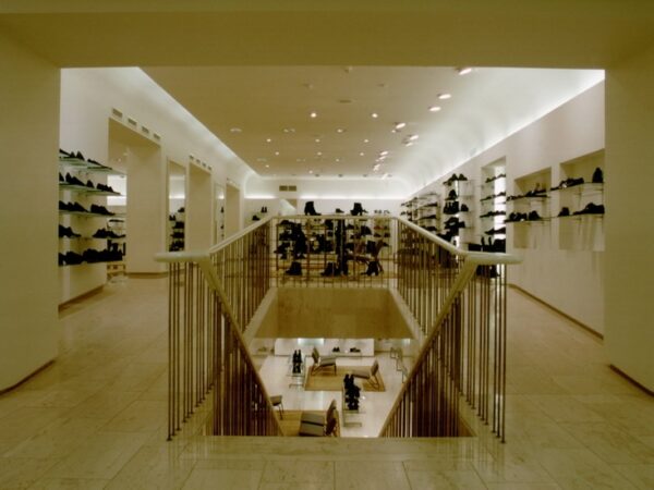 1999 Parduotuvė Step Top