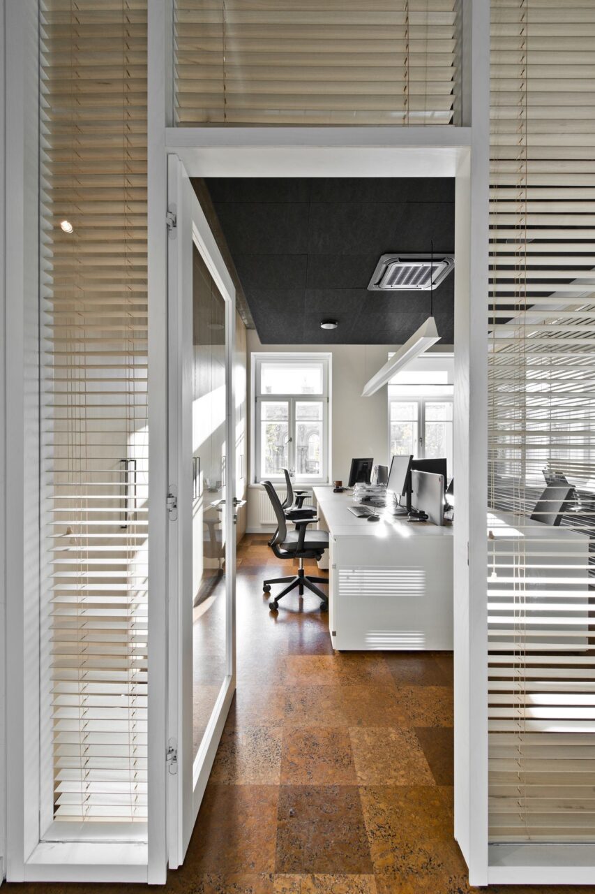 2015 Small Planet Airlines biuras - 3