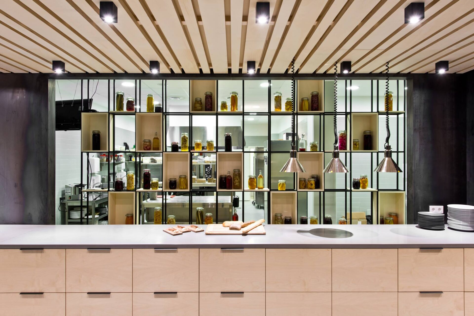 2016 Urbihop viešbutis ir restoranas U - 5