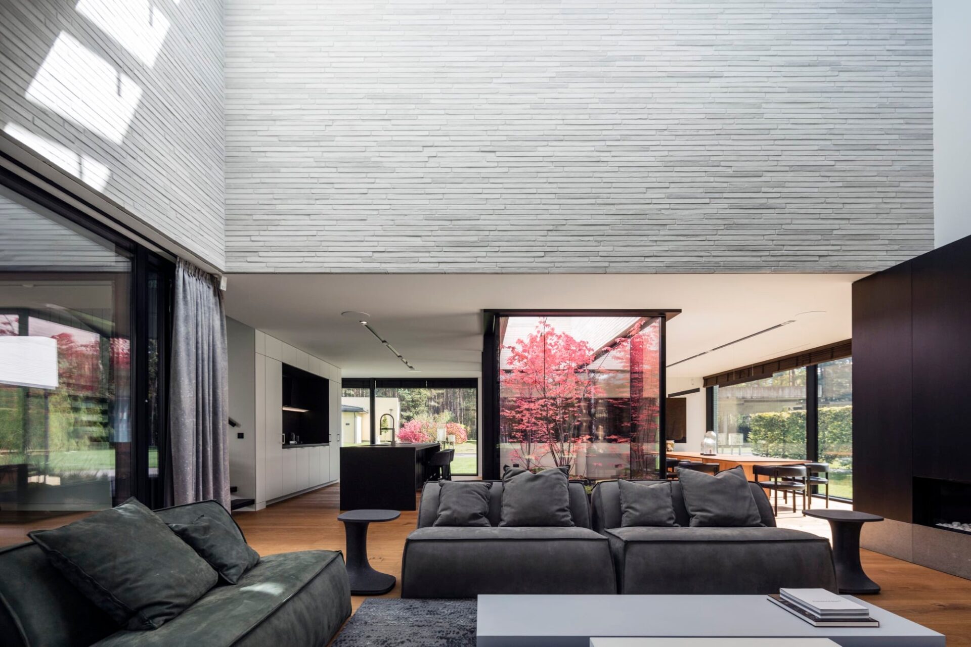 2021 Baltas namas - 11