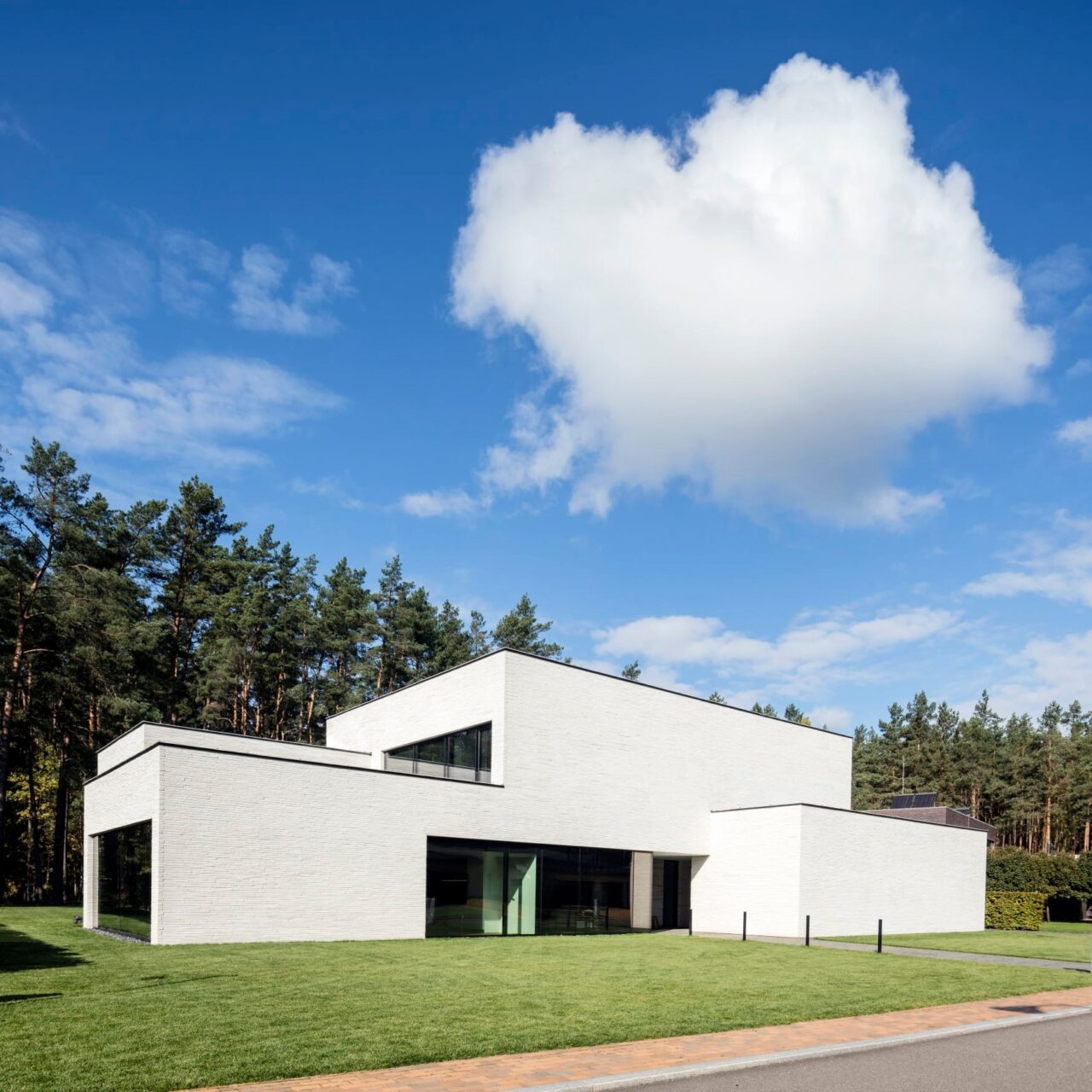 2021 Baltas namas - 2